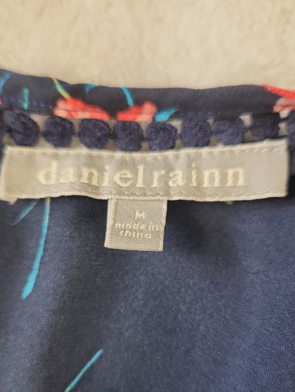 Daniel Rainn Navy Floral V-Neck Cap Sleeve Blouse - Picture 13 of 16